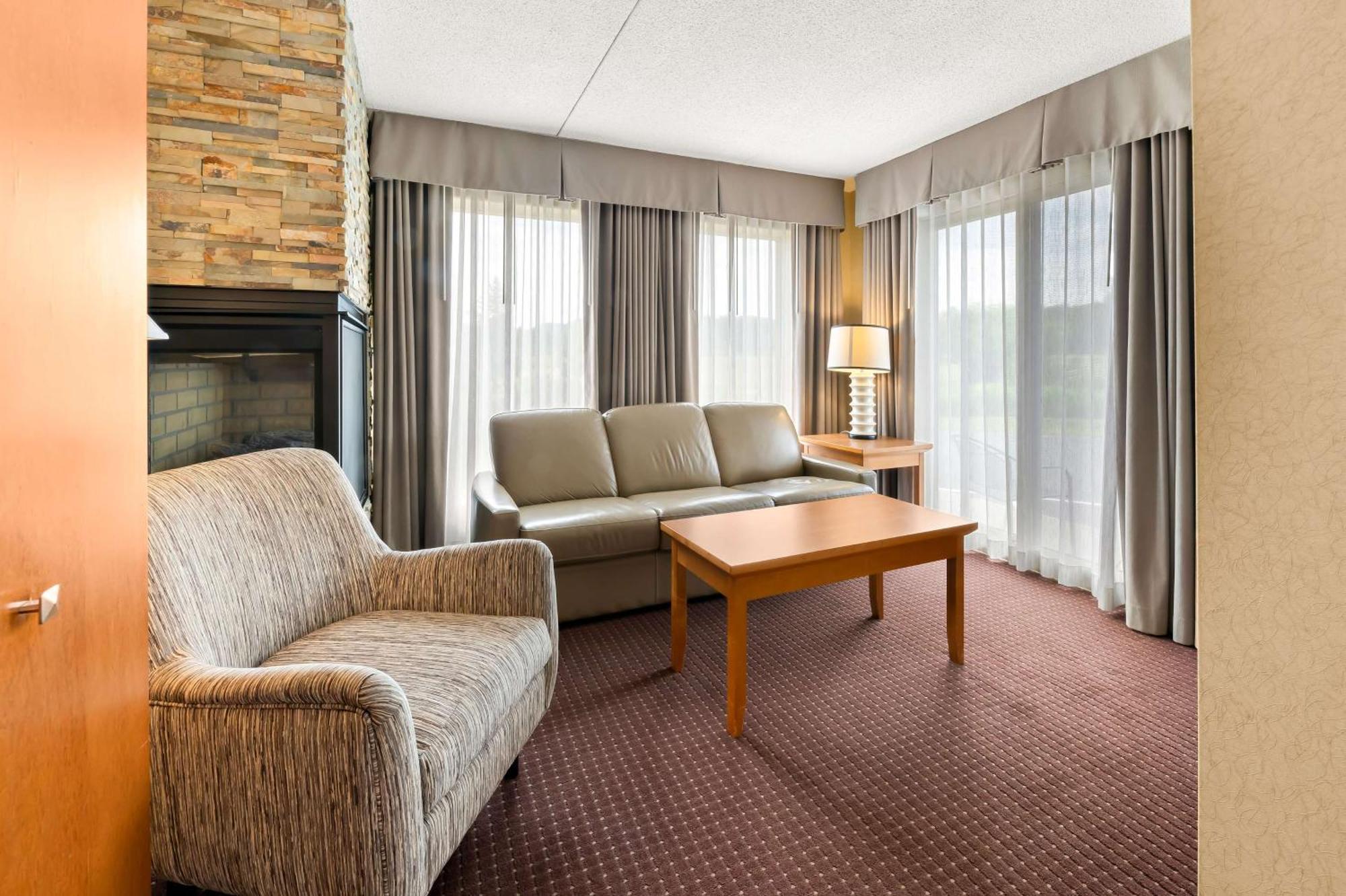 Best Western Plus Norwester Hotel & Conference Centre Thunder Bay Bagian luar foto