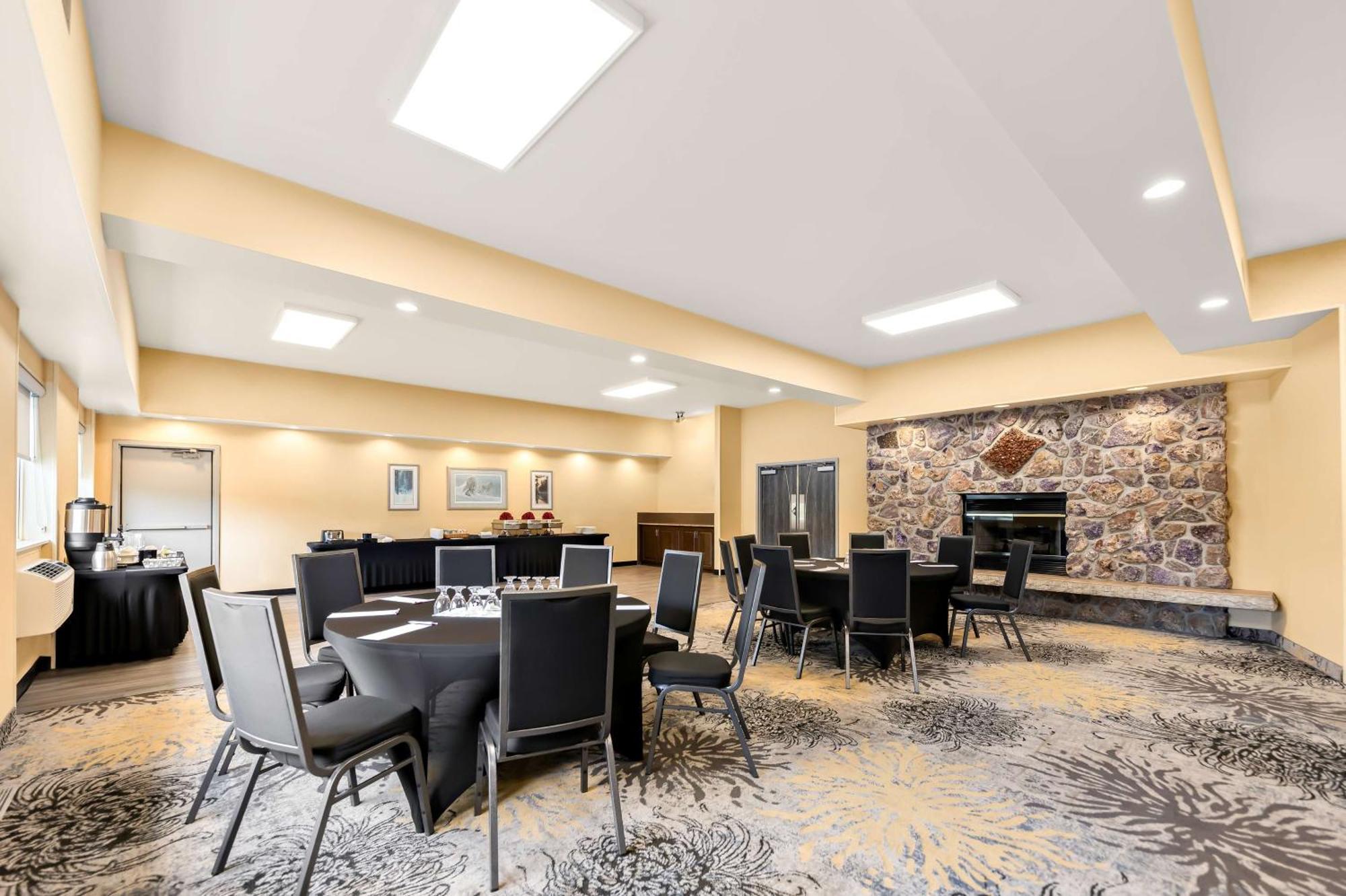 Best Western Plus Norwester Hotel & Conference Centre Thunder Bay Bagian luar foto